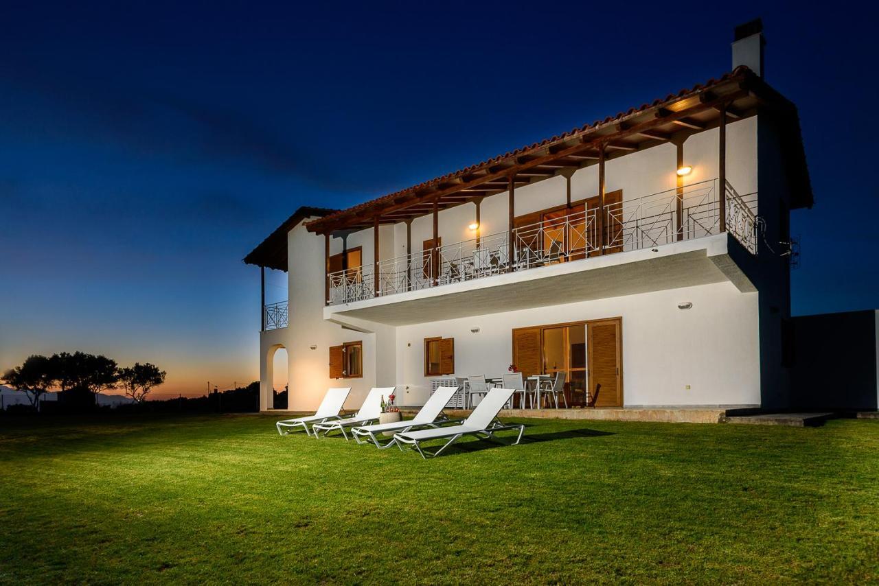 Finisia House Appartement Elia  Buitenkant foto