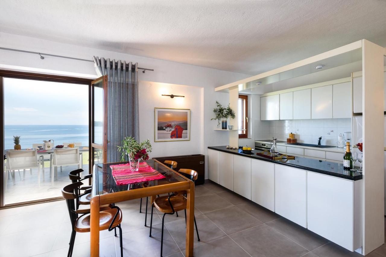 Finisia House Appartement Elia  Buitenkant foto