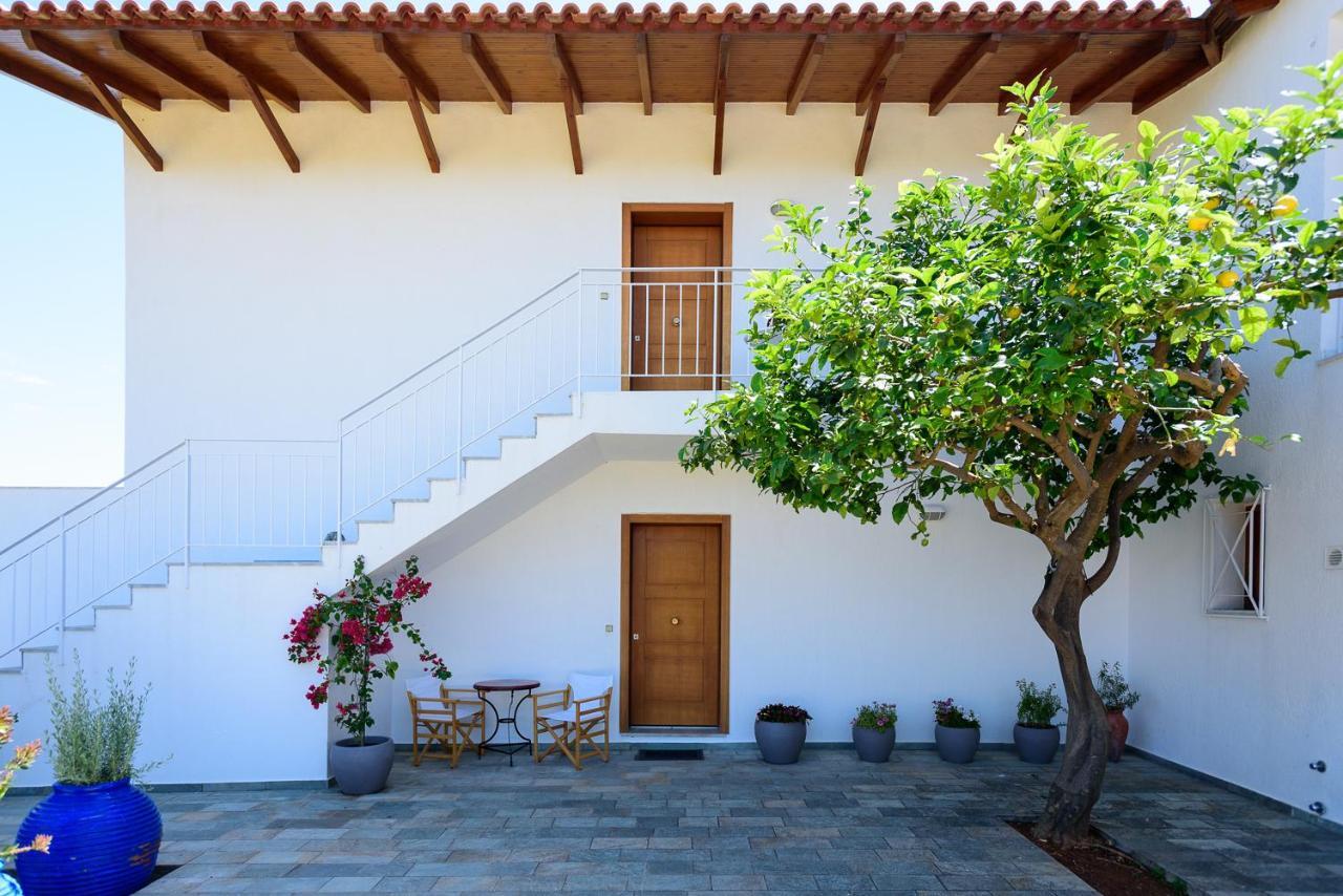 Finisia House Appartement Elia  Buitenkant foto